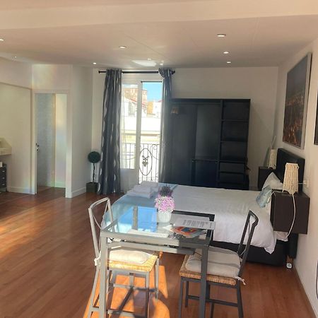 Apartamentos Barcelona - Iberia Εξωτερικό φωτογραφία