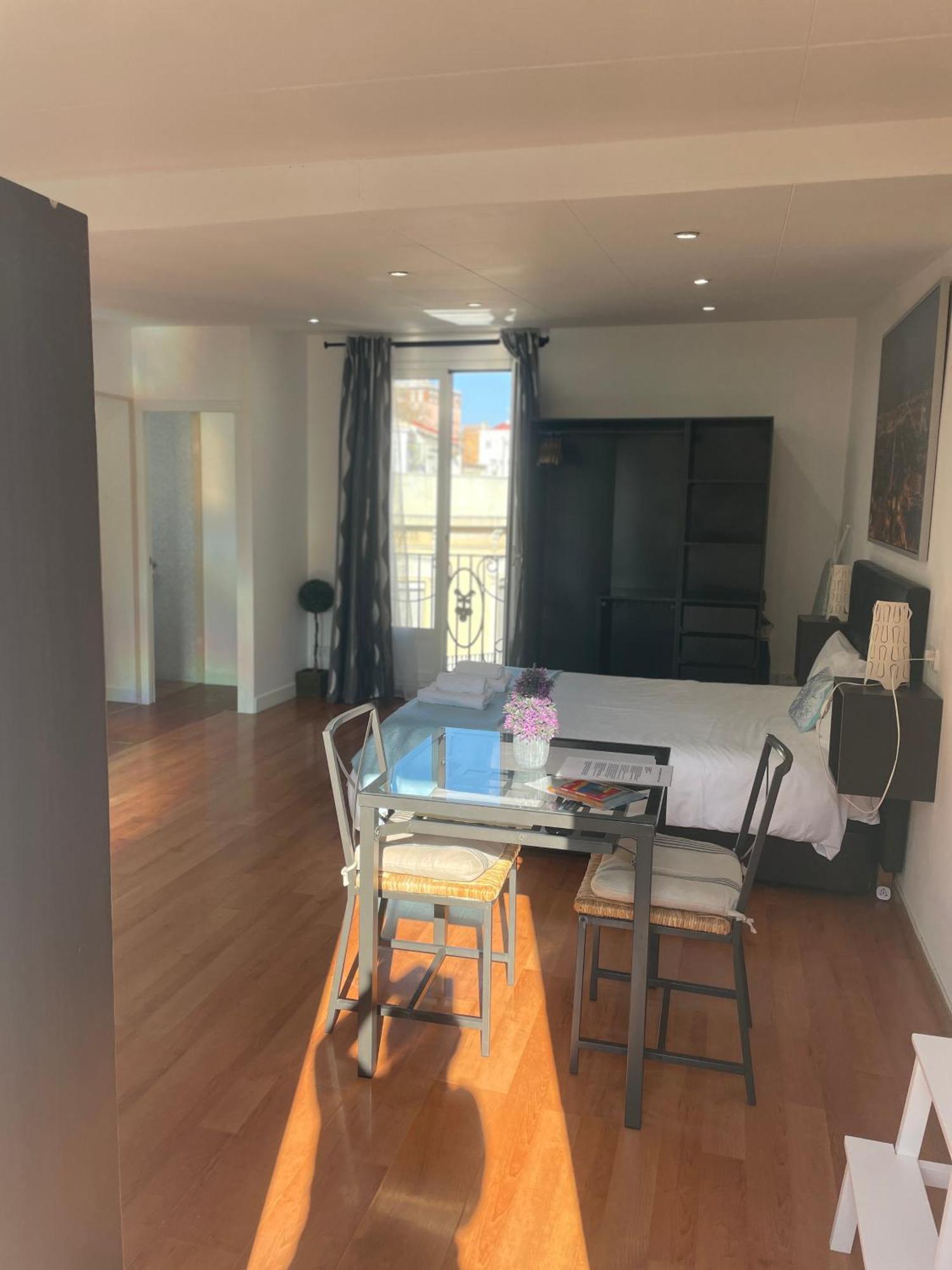 Apartamentos Barcelona - Iberia Εξωτερικό φωτογραφία